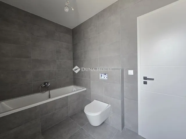 Eladó lakás Törökbálint 80 nm