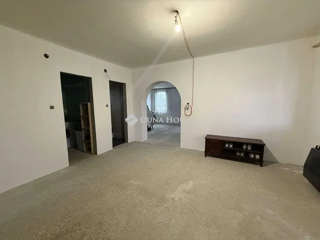 Eladó ház Izsák 81 nm
