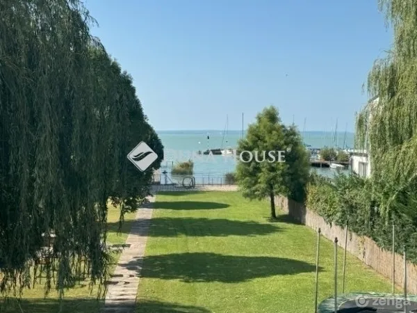 Eladó ház Balatonkenese 98 nm