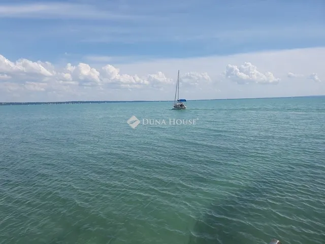 Eladó ház Balatonkenese 98 nm