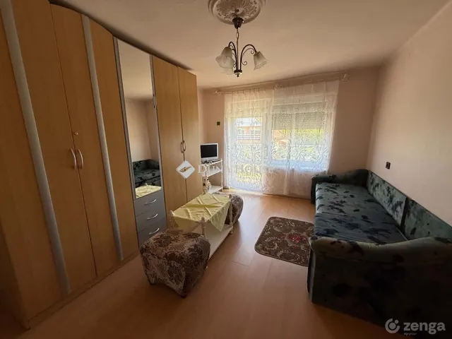 Eladó ház Abádszalók 150 nm