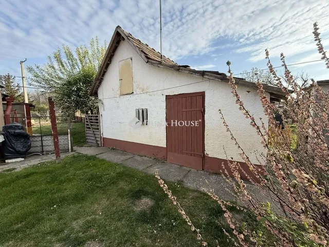 Eladó mezőgazdasági ingatlan Kecskemét 70 nm