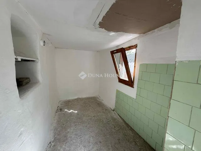 Eladó telek Lajosmizse 7719 nm