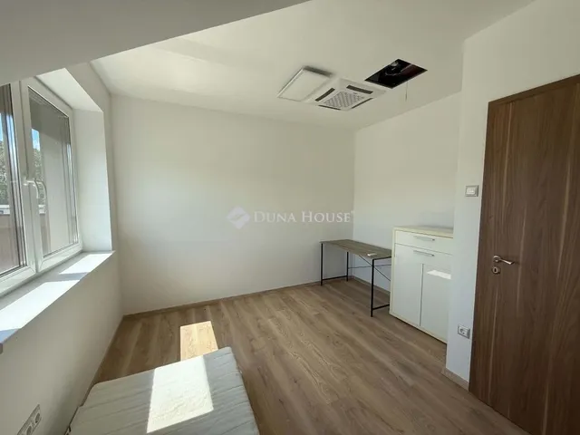 Kiadó ház Kecskemét 154 nm