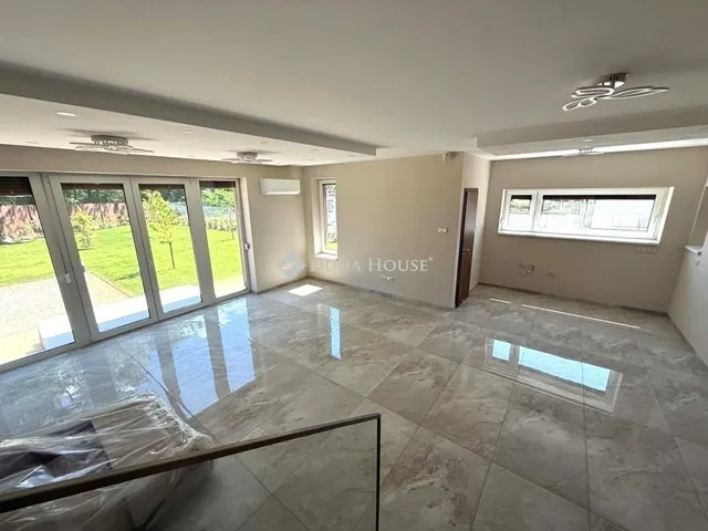 Kiadó ház Kecskemét 154 nm