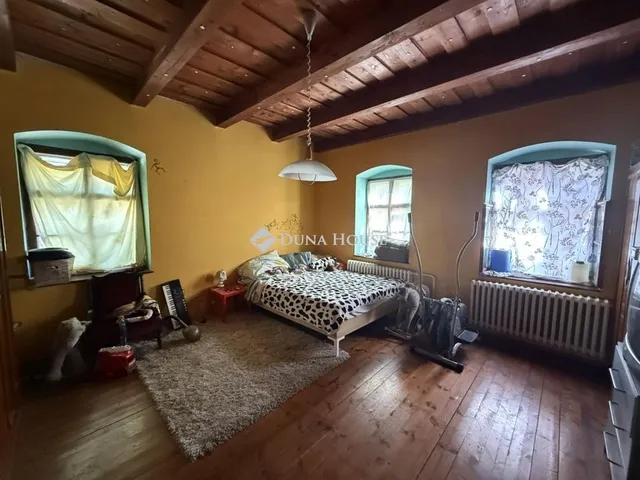Eladó mezőgazdasági ingatlan Mikebuda 242 nm