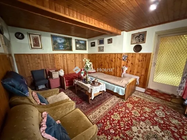 Eladó mezőgazdasági ingatlan Kerekegyháza 100 nm