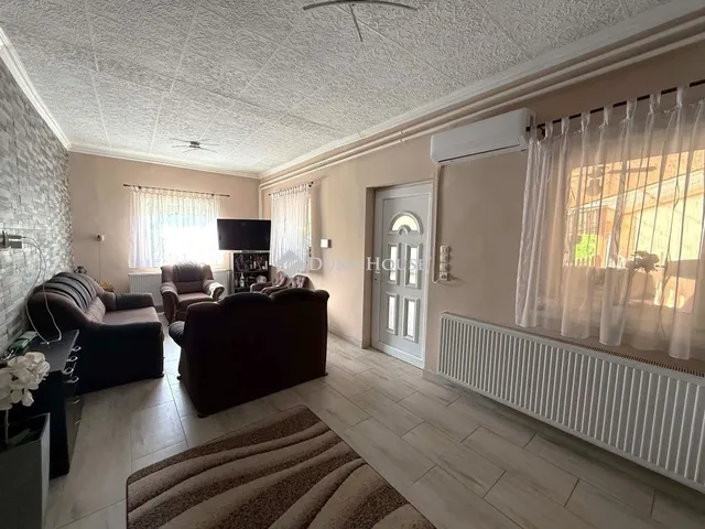 Eladó ház Kisszállás 100 nm