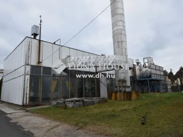 Eladó kereskedelmi és ipari ingatlan Nagyatád 22000 nm