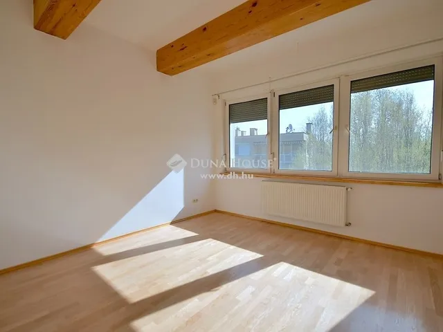 Kiadó lakás Budapest XII. kerület, Diósárok 137 nm