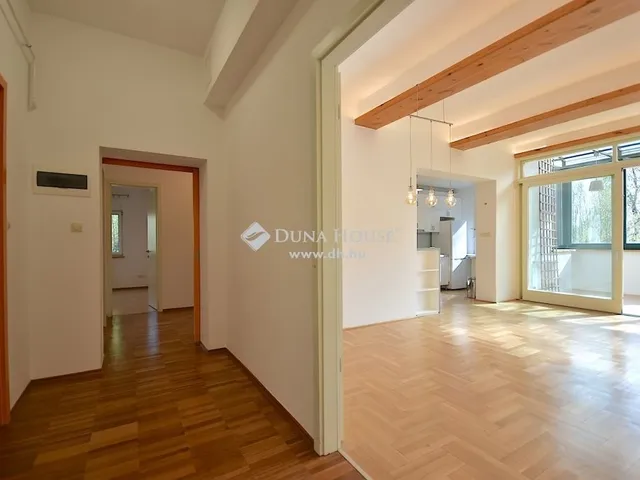Kiadó lakás Budapest XII. kerület, Diósárok 137 nm