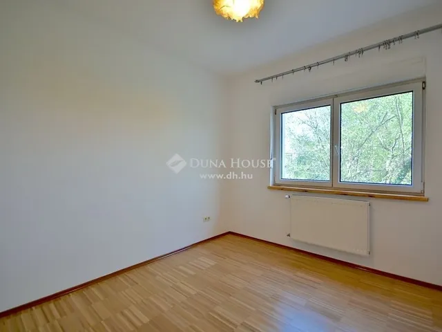 Kiadó lakás Budapest XII. kerület, Diósárok 137 nm