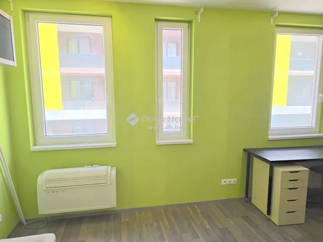 Kiadó lakás Budapest VIII. kerület, Corvin negyed 29 nm