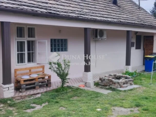 Eladó ház Kiskunlacháza 62 nm