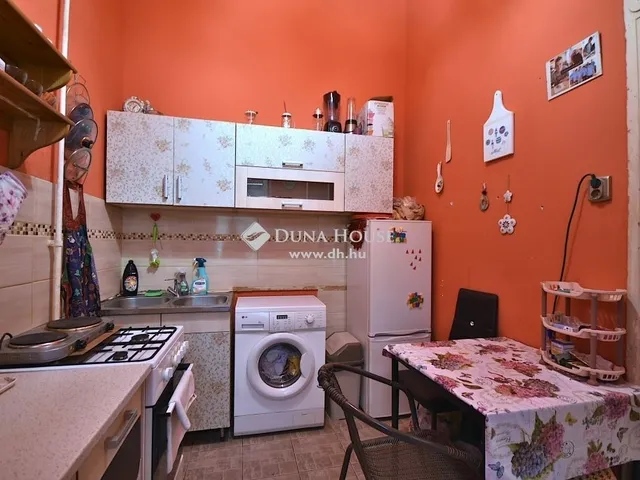 Eladó lakás Budapest VIII. kerület, II. János Pál pápa tér 32 nm