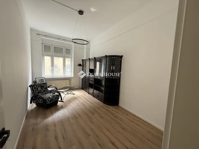 Kiadó lakás Budapest VIII. kerület, Palotanegyed 70 nm
