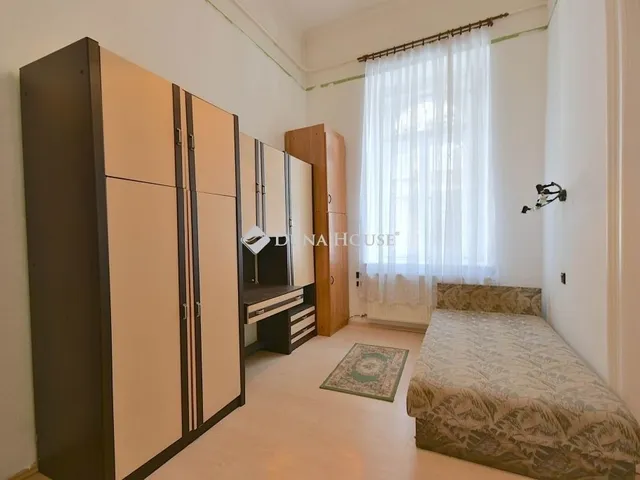 Eladó lakás Budapest VIII. kerület 76 nm