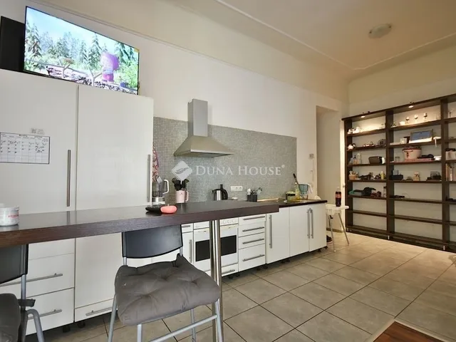 Eladó lakás Budapest VIII. kerület 132 nm