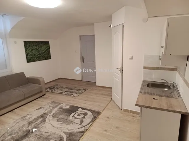 Eladó lakás Budapest VIII. kerület, Józsefváros 26 nm