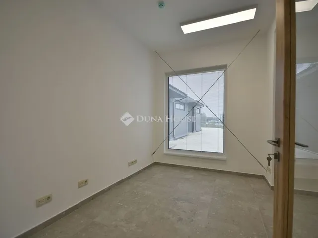 Kiadó kereskedelmi és ipari ingatlan Alsónémedi 671 nm