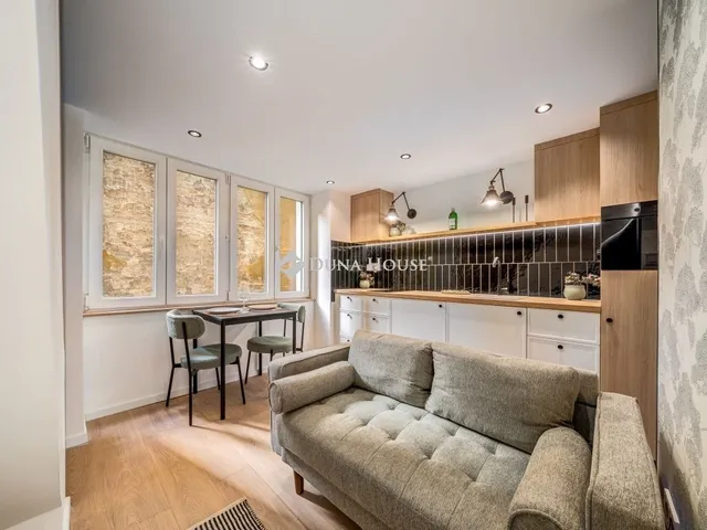 Eladó lakás Budapest VI. kerület 33 nm