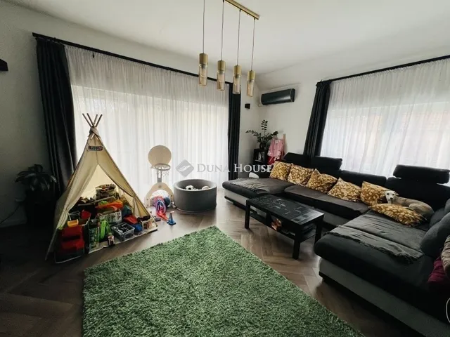 Eladó lakás Törökbálint 106 nm