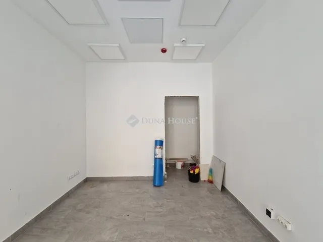 Eladó kereskedelmi és ipari ingatlan Budapest VIII. kerület, Józsefváros 17 nm