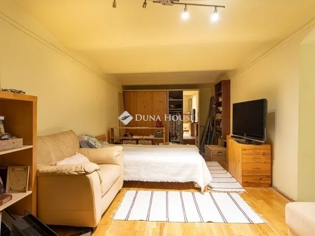 Eladó lakás Budapest VI. kerület 37 nm