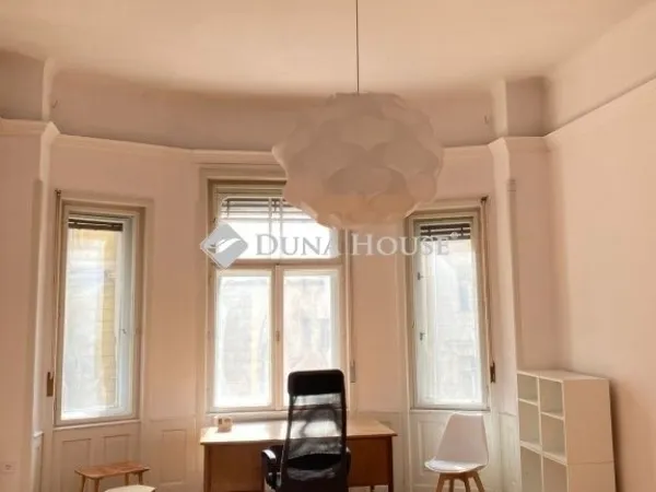 Kiadó lakás Budapest VIII. kerület, Palotanegyed 62 nm