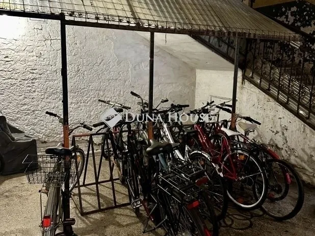 Eladó lakás Budapest VI. kerület 28 nm