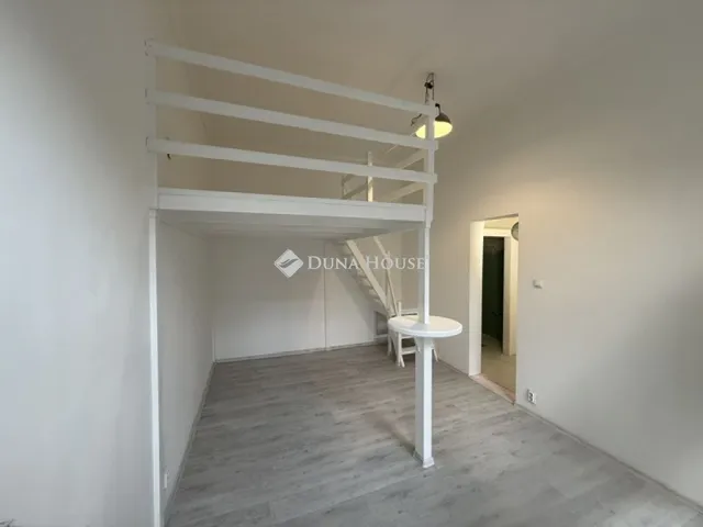 Eladó lakás Budapest VI. kerület 28 nm