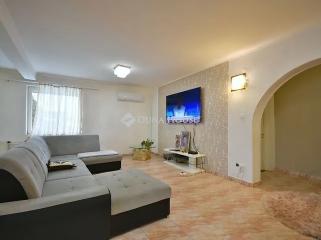 Eladó ház Budapest XVI. kerület, Rákosszentmihály 500 nm