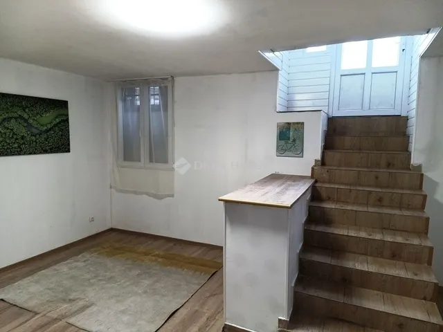 Eladó lakás Budapest VIII. kerület, Századosnegyed 31 nm