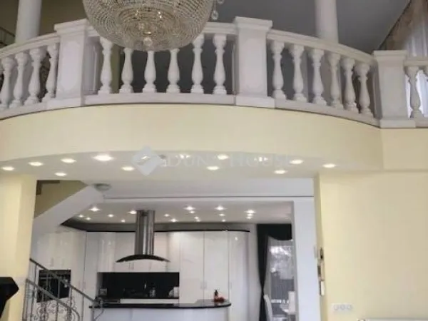 Eladó ház Szécsény 364 nm