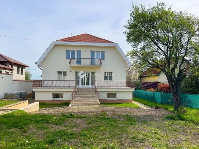 Eladó ház Érd 200 nm