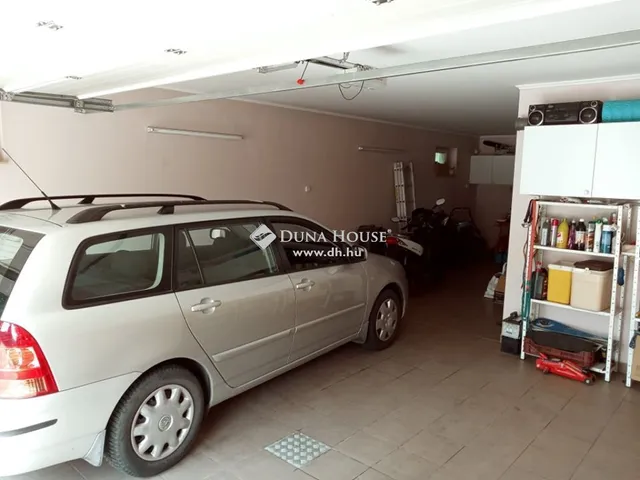 Eladó ház Budaörs 310 nm