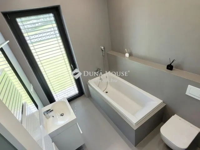 Eladó ház Törökbálint 230 nm