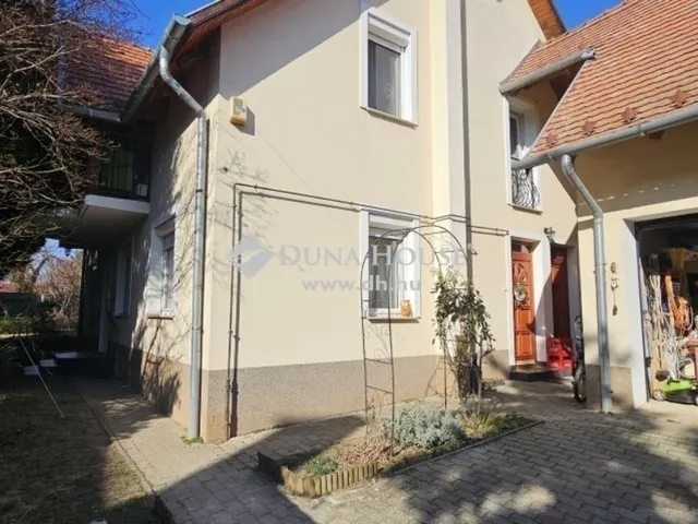 Eladó ház Budakeszi 240 nm