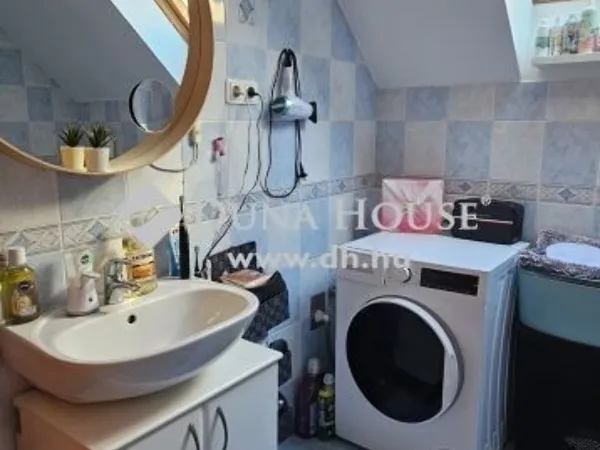 Eladó ház Budakeszi 240 nm