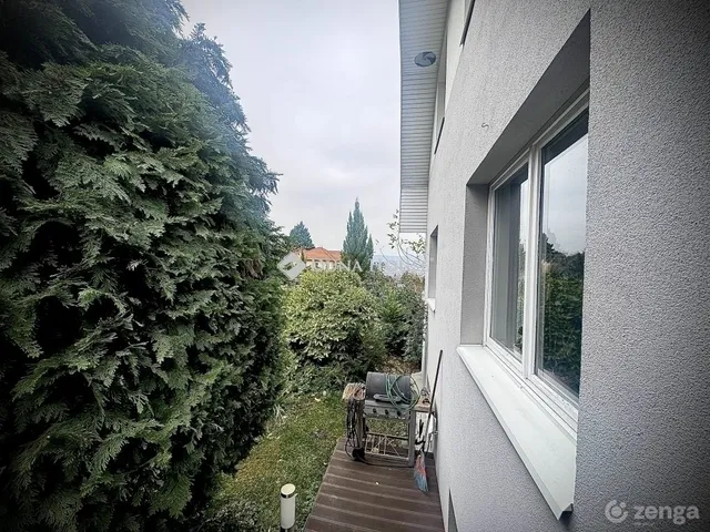Eladó ház Budapest XXII. kerület, Budafok-Rózsavölgy 300 nm