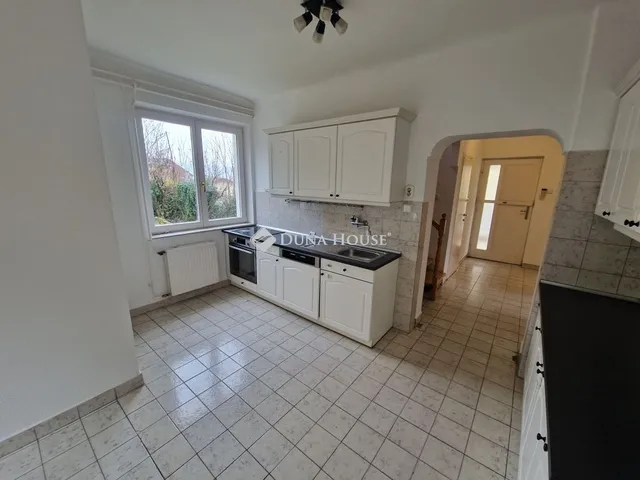 Kiadó ház Budapest XXII. kerület, Budafok-Rózsavölgy 145 nm