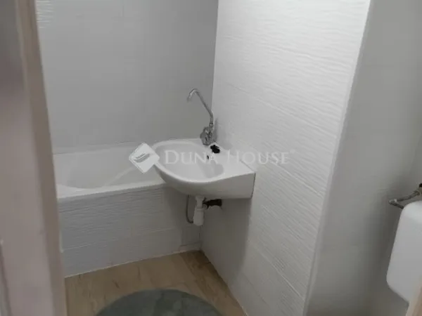 Eladó lakás Budapest VIII. kerület, Corvin negyed 38 nm