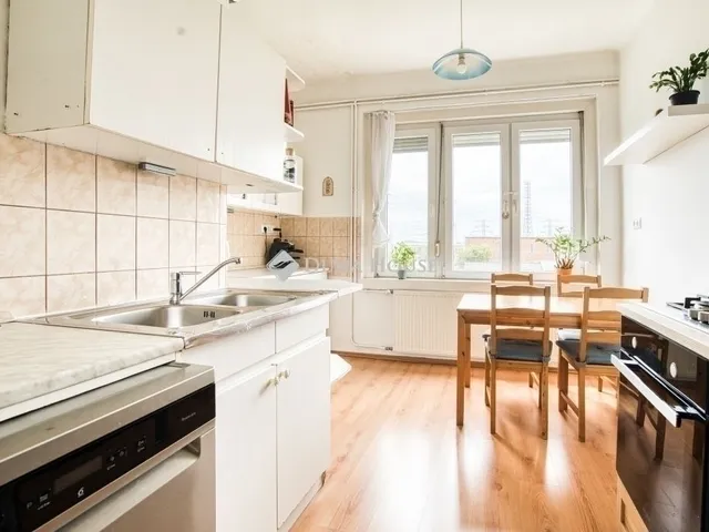 Eladó lakás Budapest XI. kerület, Albertfalva 66 nm