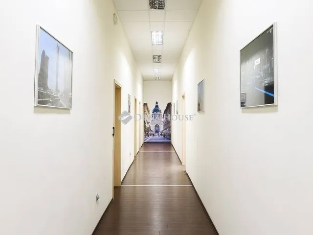 Eladó kereskedelmi és ipari ingatlan Budapest IX. kerület, Belső Ferencváros 765 nm