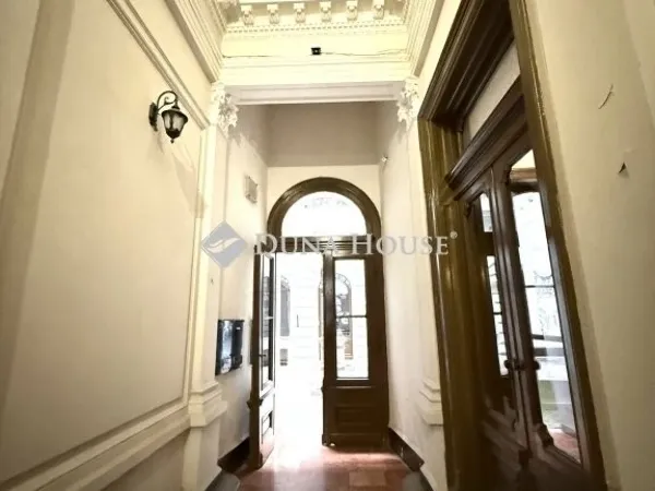 Eladó lakás Budapest VI. kerület, Nagykörúton belüli terület 37 nm