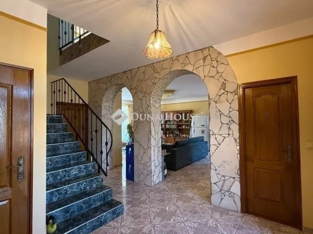 Eladó ház Diósd 337 nm