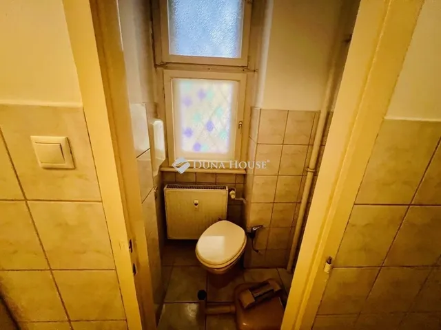 Eladó kereskedelmi és ipari ingatlan Budapest VII. kerület 48 nm