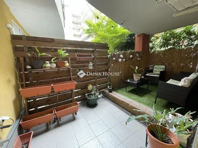 Eladó lakás Budapest VIII. kerület, Századosnegyed 64 nm