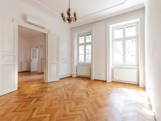 Eladó lakás Budapest V. kerület 86 nm