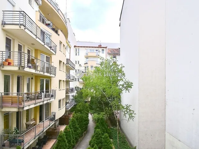 Eladó lakás Budapest VI. kerület 35 nm
